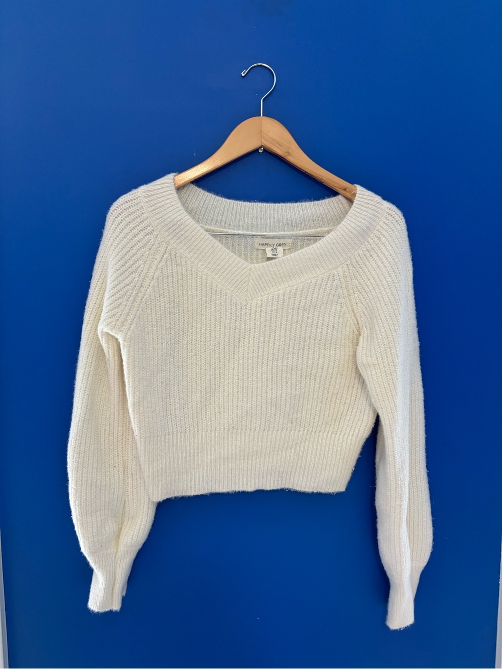 {Happily Gray} Cozy Cream V-Neck Women's Sweater size M